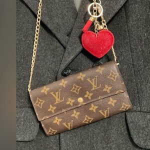 ✅AUTHENTIC LV LONG WALLET + FREE GENERIC CHAIN+CHARM